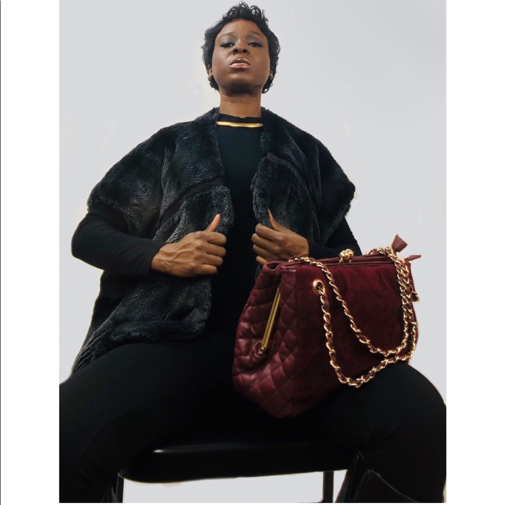 🔥🔥Faux Fur Vest & Chain Bag Bundle🔥🔥